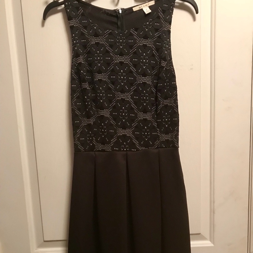 Gorgeous Black size L Miami Lace Dress w Detail